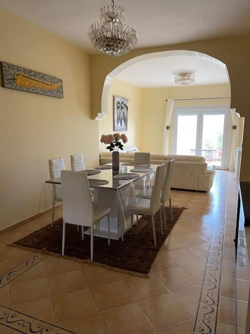 Appartement En Residence + Grande Terrasse Sur Le Toit Saïdia Kültér fotó