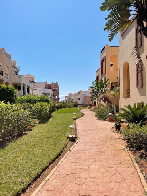 Appartement En Residence + Grande Terrasse Sur Le Toit Saïdia Kültér fotó