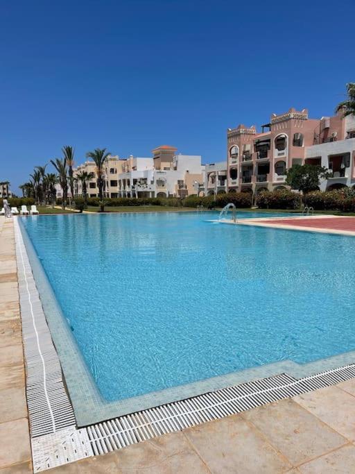 Appartement En Residence + Grande Terrasse Sur Le Toit Saïdia Kültér fotó